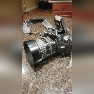 Canon EOS Rebel XT Digital  & Ultrasonic 28-70mm lens